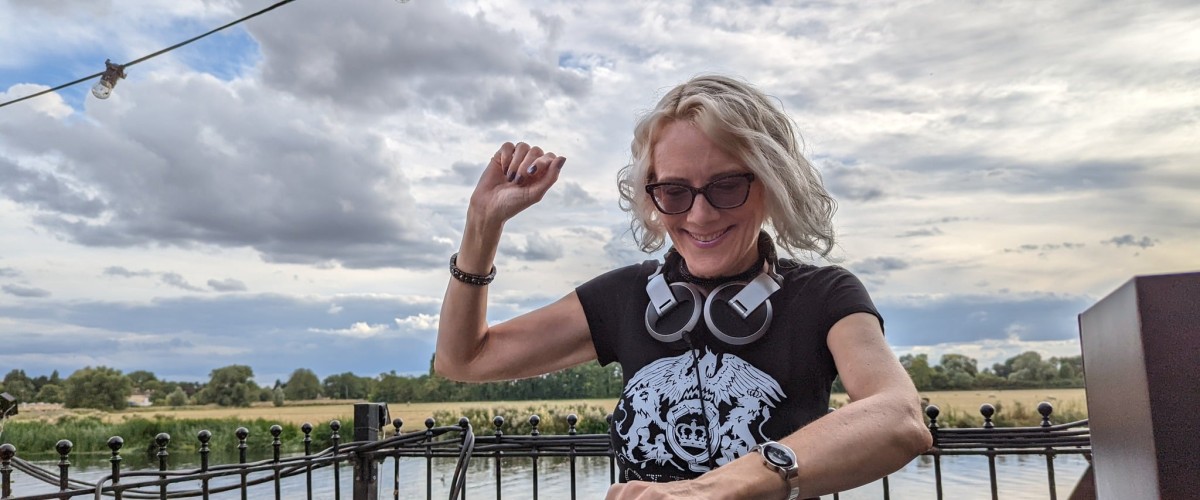 MIKEL CUGGA & VIK BENNO are guests on ABF CLUB this Saturday night!